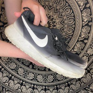 Nike Original Roshes Size 8